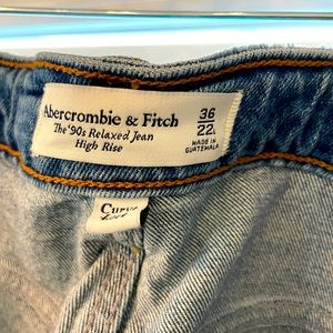 Abercrombie curve love 90s Jean